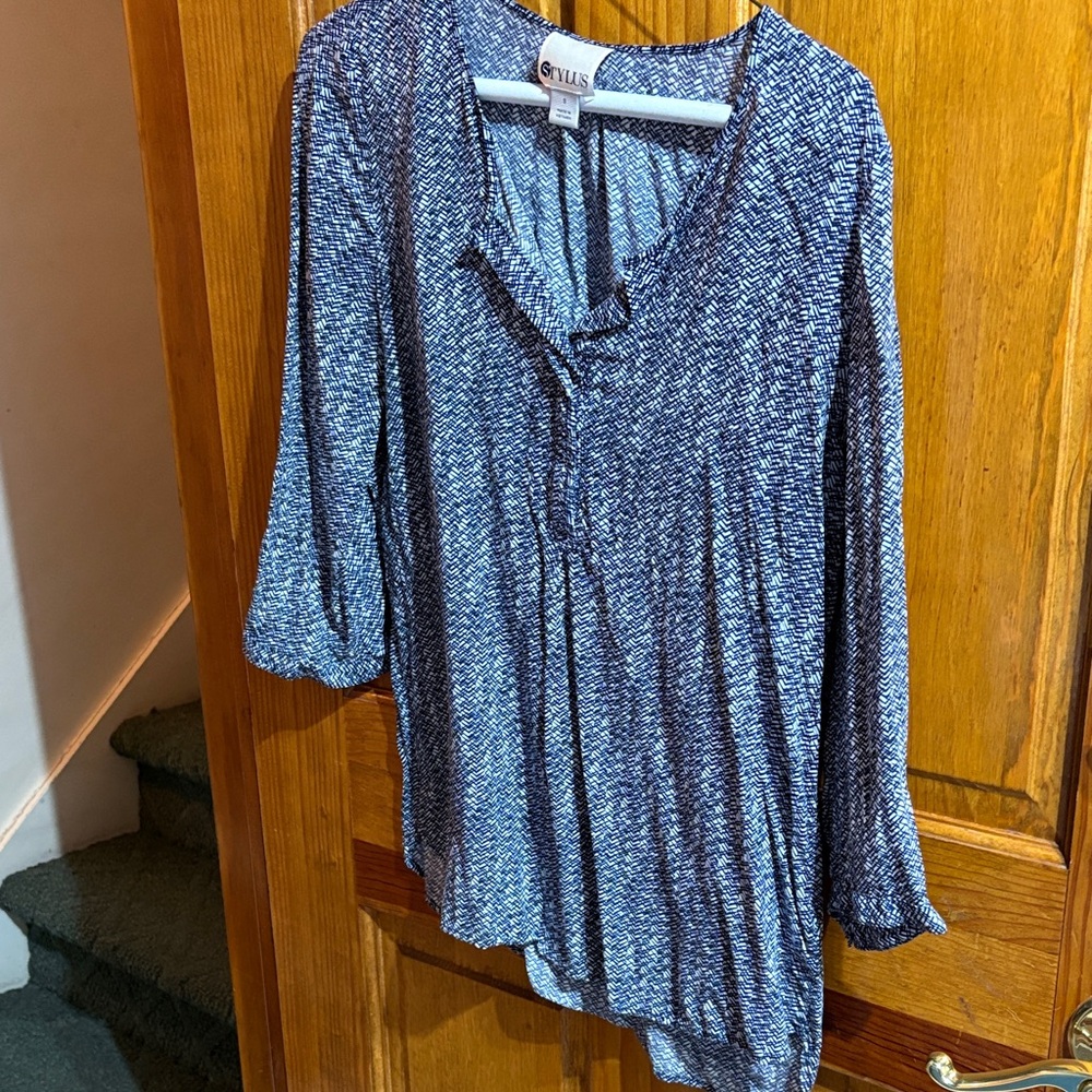 Stylus Navy Textured Blouse Size S